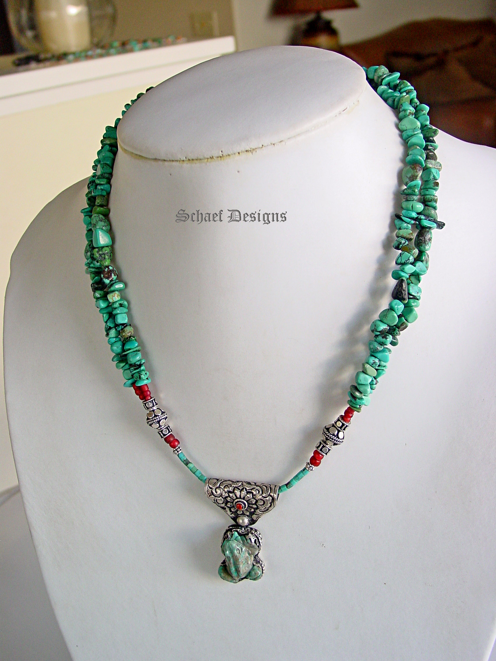  Frog Totem Animal Necklace | Carved Turquoise Frog Tibetan Pendant on Turquoise Necklace 